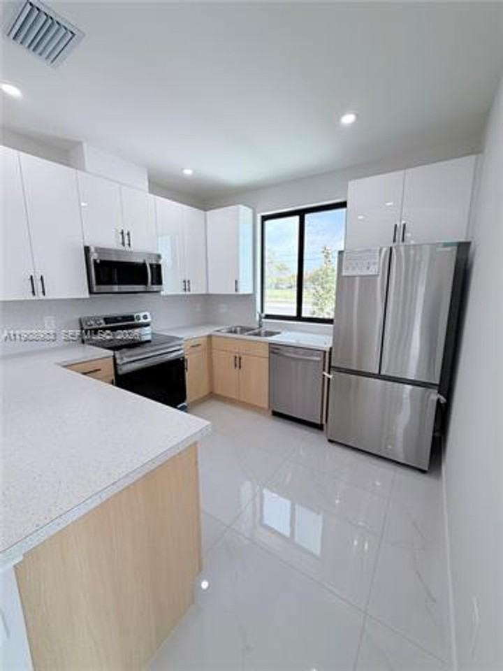 12330 Sw 219th St - Photo 3 of 14