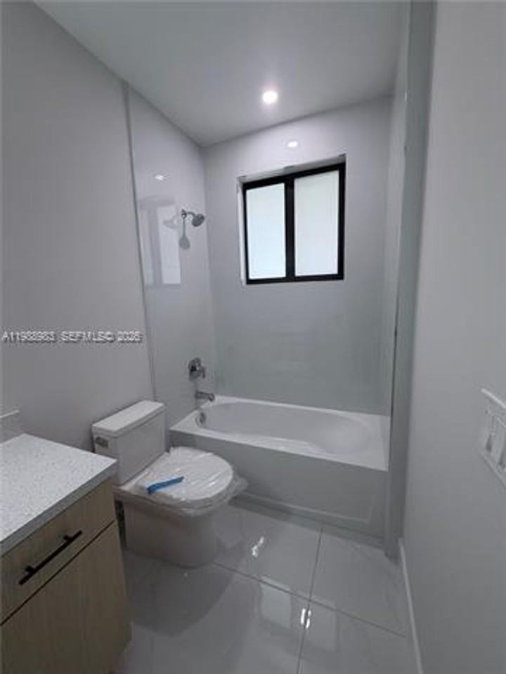 12330 Sw 219th St - Photo 7 of 14