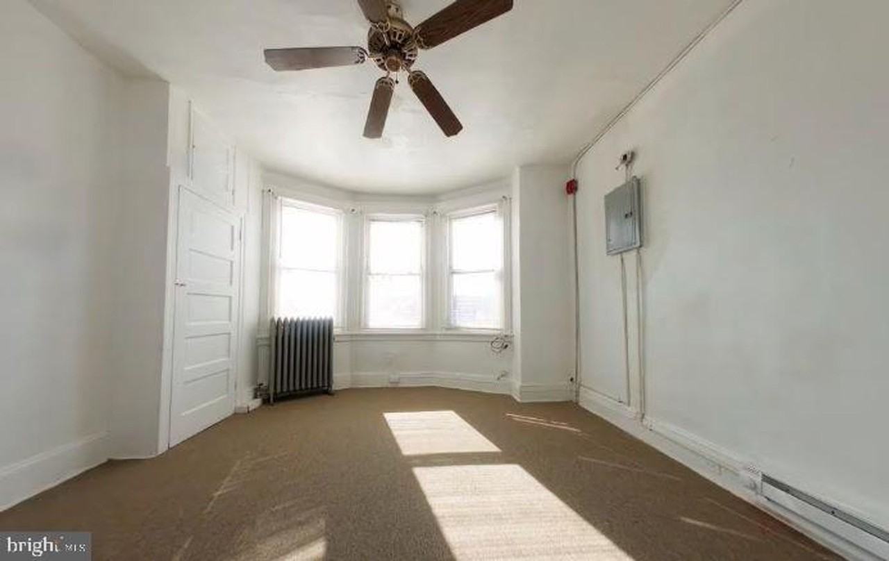 5135 Irving St - Photo 6 of 10