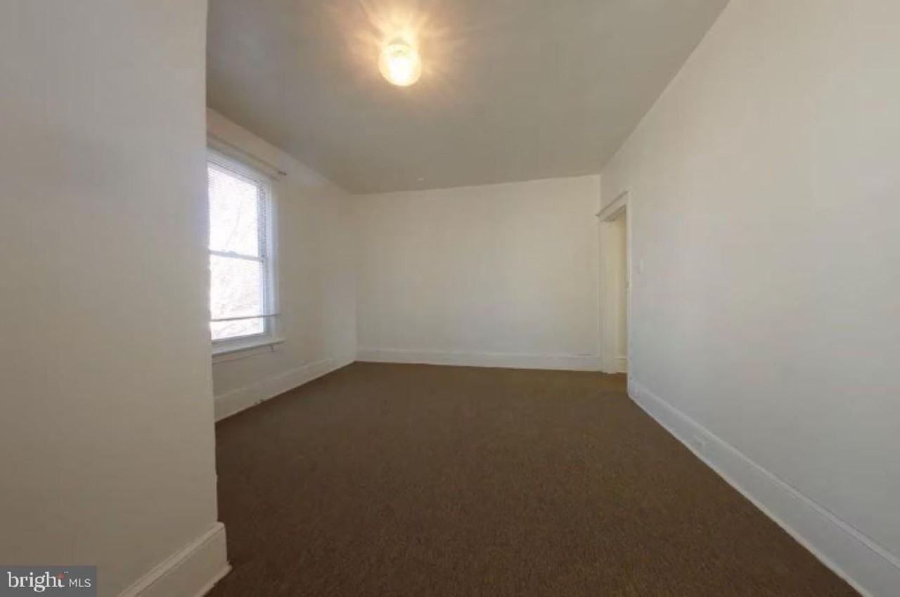 5135 Irving St - Photo 7 of 10