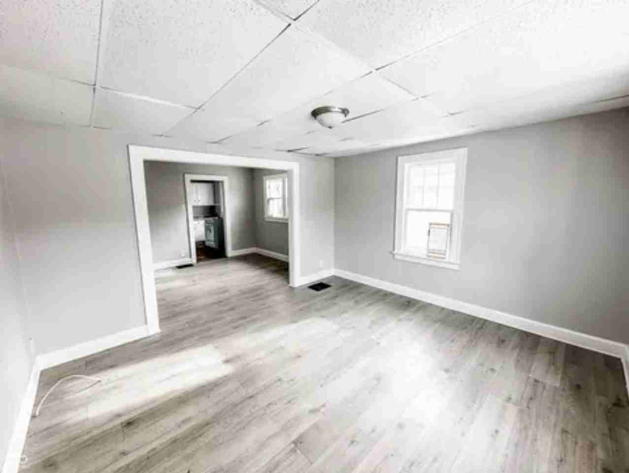 2626 Morton St - Photo 3 of 8