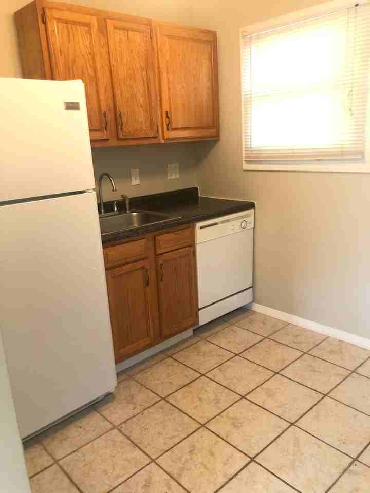 729 Saint Marys Ave - Photo 7 of 12