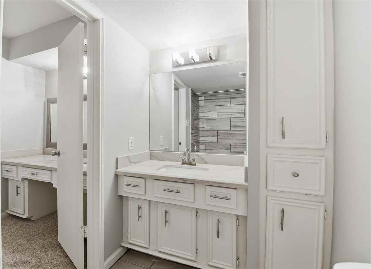 7535 Olympia Dr - Photo 3 of 32