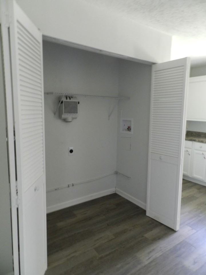 204 Dyer St - Photo 5 of 21