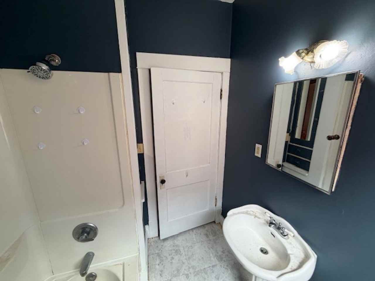 135 W Locust St - Photo 2 of 12