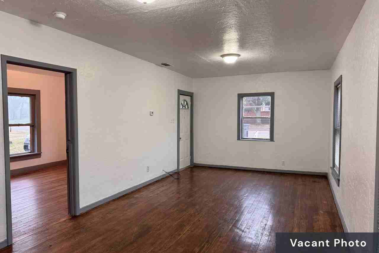 1714 7th St - Photo 6 of 31