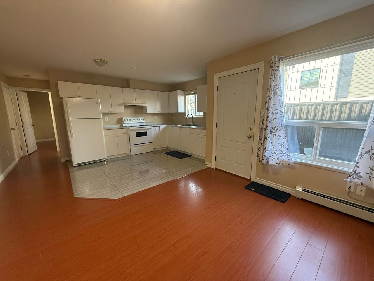 175 Pembina St #1 - Photo 3 of 14