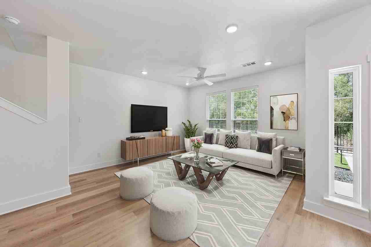 608 Mercado St #608 - Photo 3 of 31