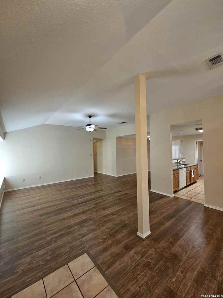 14915 Tropical Wind - Photo 4 of 25