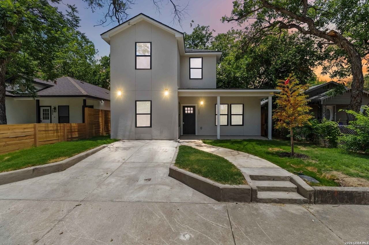 237 Carle Ave - Photo 2 of 39