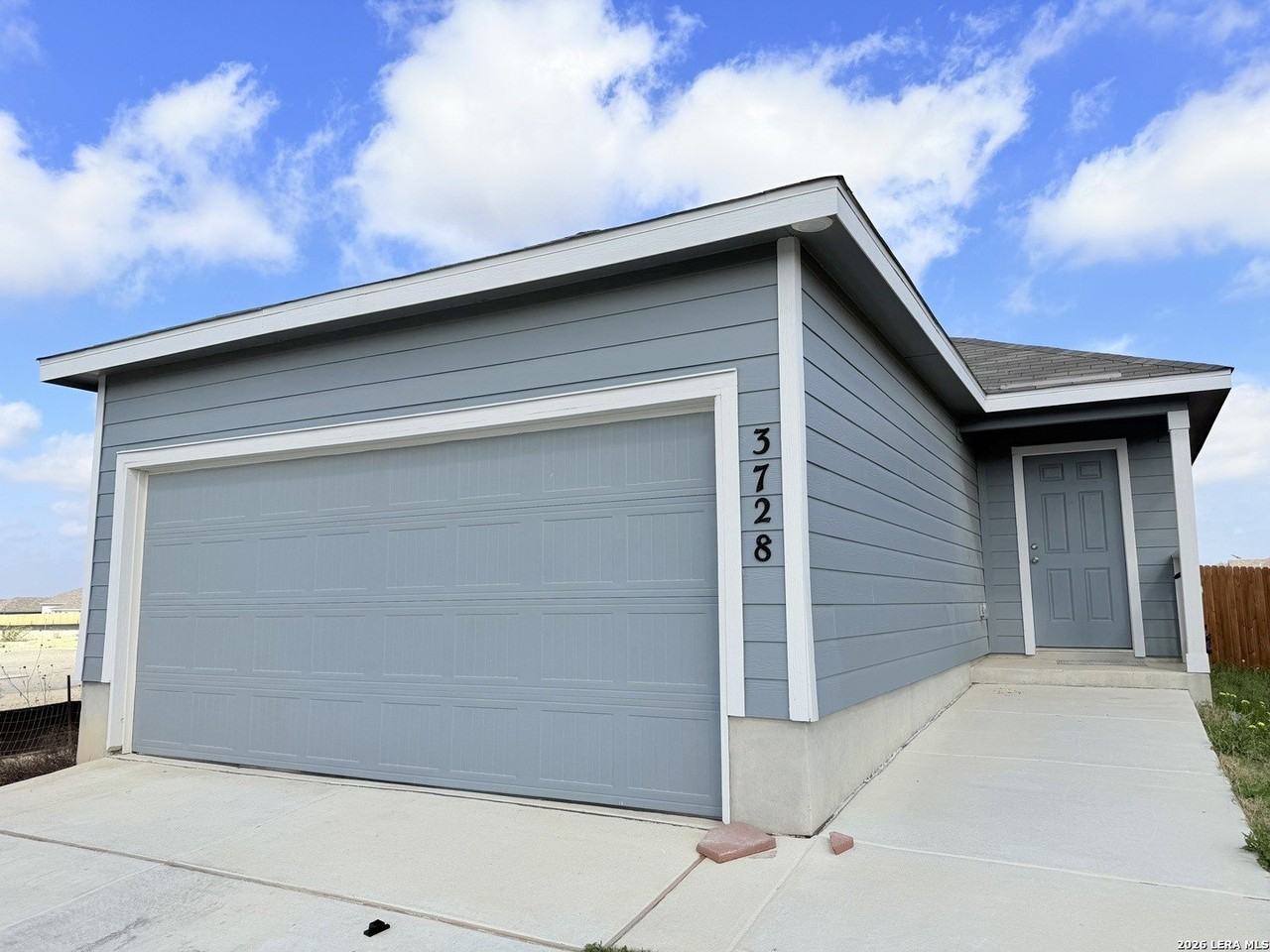 3728 Wentz Hill Dr - Photo 3 of 9