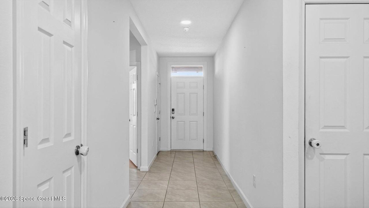 7114 Topaz Dr - Photo 5 of 50