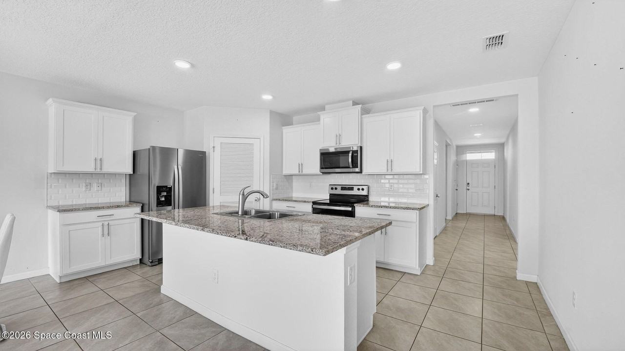 7114 Topaz Dr - Photo 6 of 50