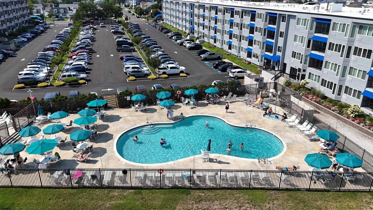 4500 W Brigantine Ave - Photo 4 of 30