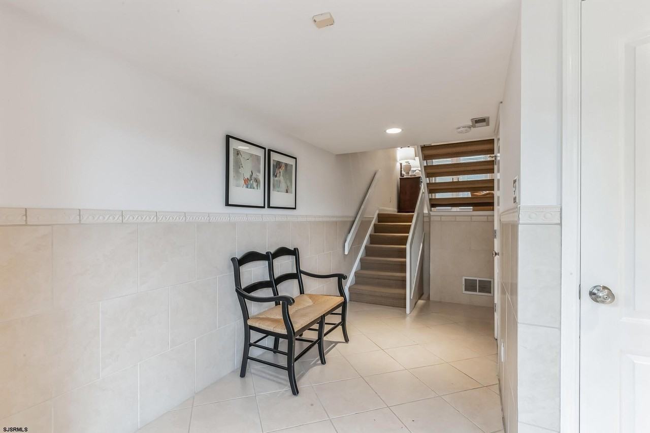 2 S Clermont Ave - Photo 3 of 31