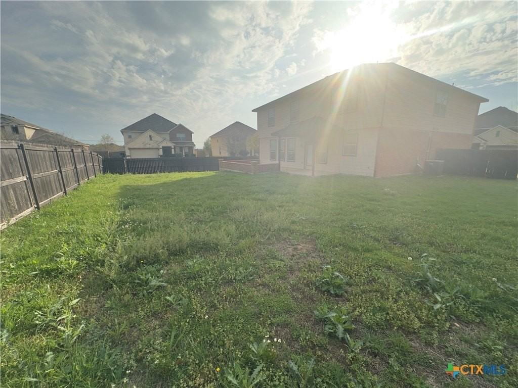 2617 White Moon Dr - Photo 2 of 17