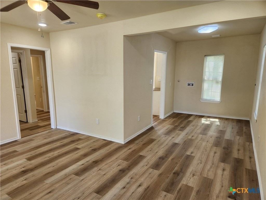 1817 E Barton Ave - Photo 3 of 8