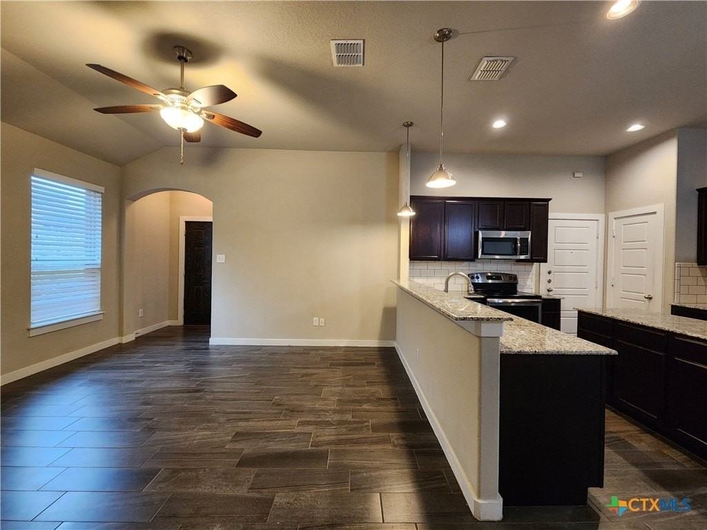 506 Creekside Frst - Photo 3 of 30