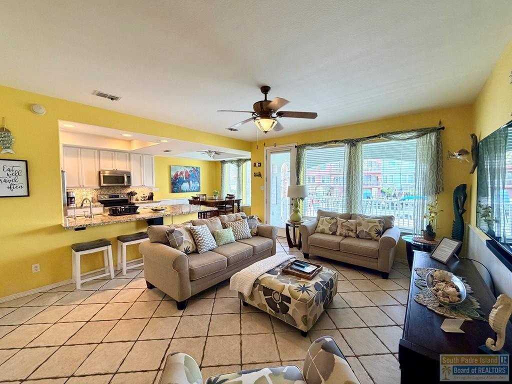 17 Harbor Pt - Photo 5 of 32