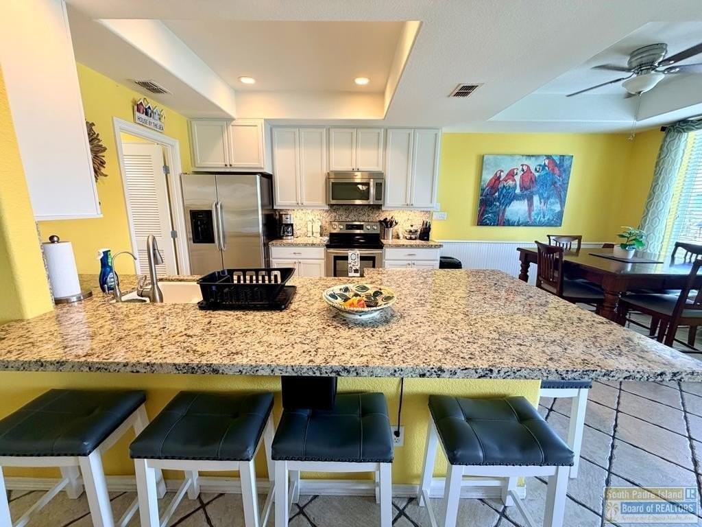 17 Harbor Pt - Photo 7 of 32