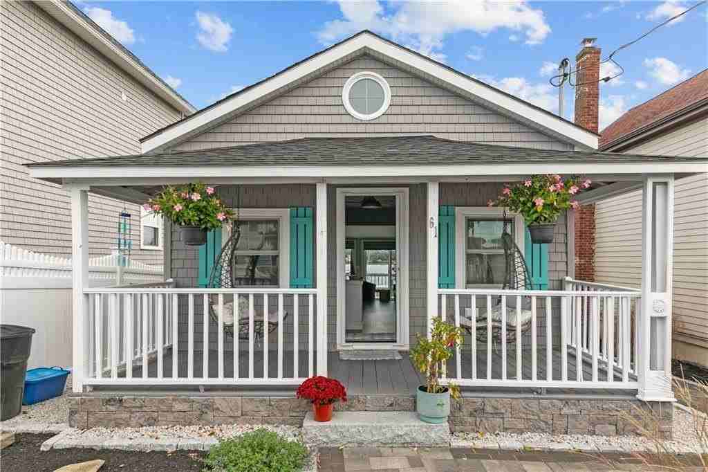 61 Green St - Photo 2 of 29