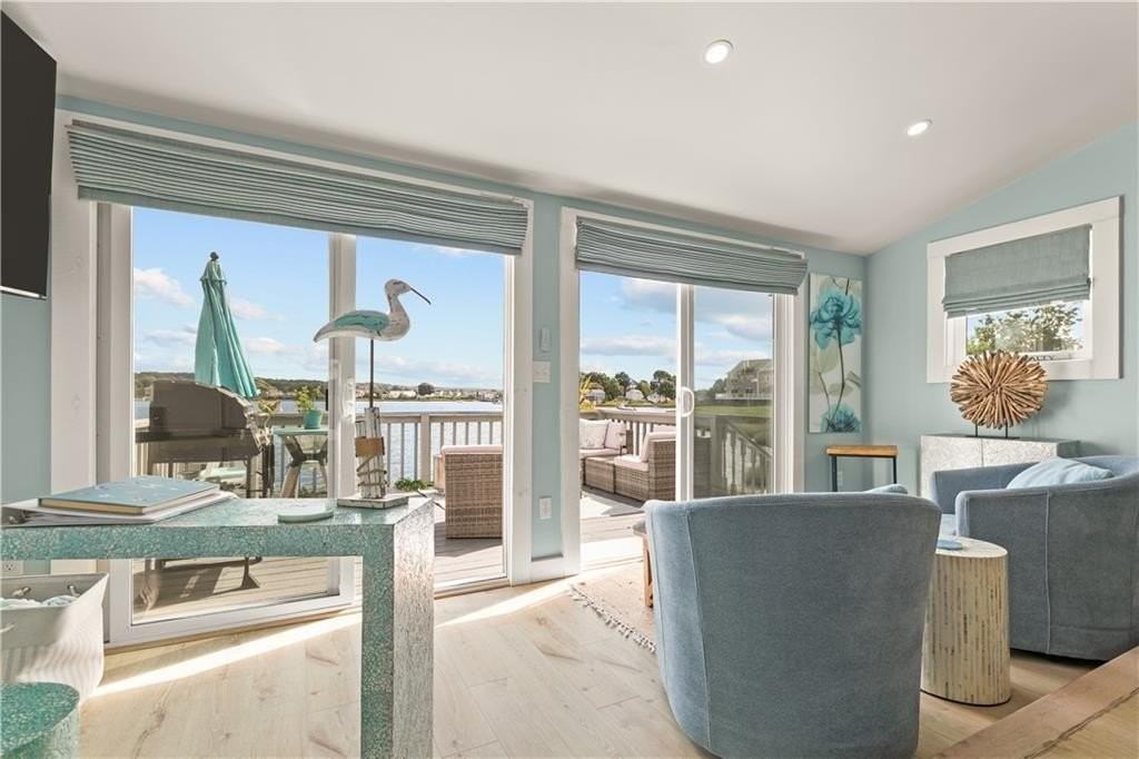 61 Green St - Photo 6 of 29