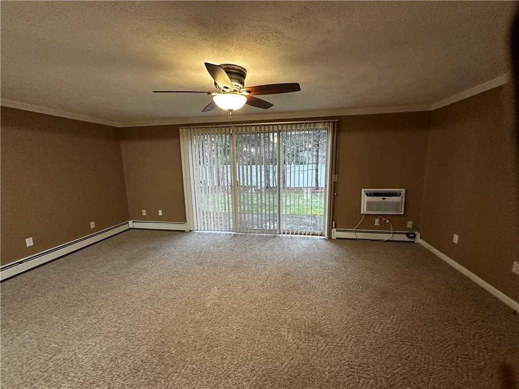 205 Woodside Dr - Photo 7 of 11