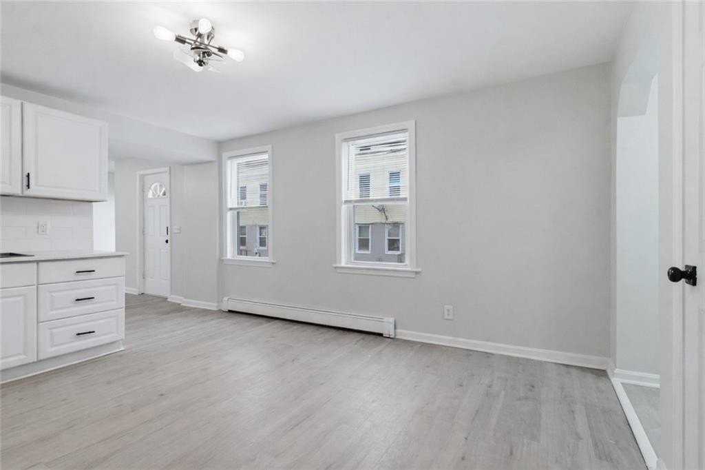 92 Sylvian St Apt 1 - Photo 7 of 18