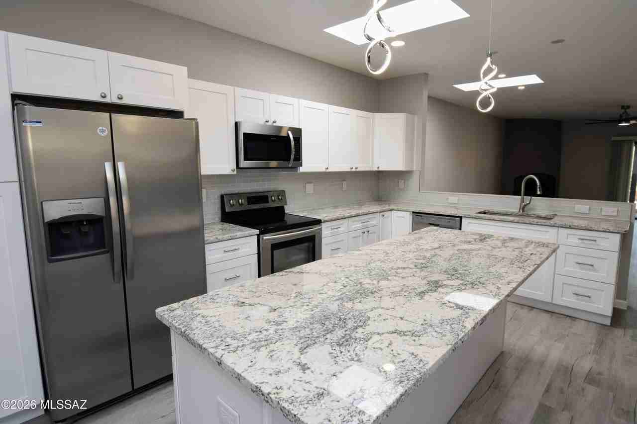 4581 N Camino Campero - Photo 5 of 35