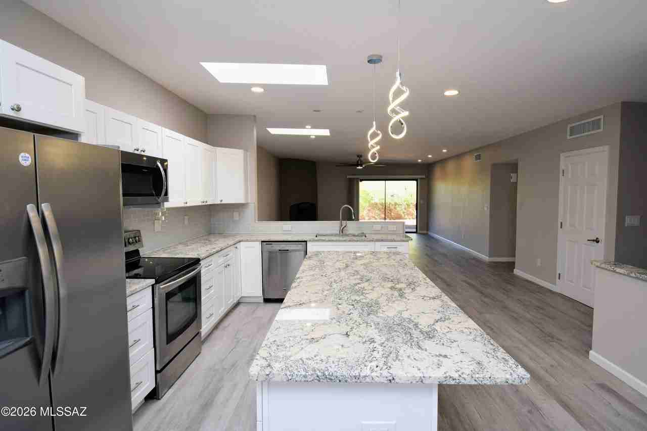 4581 N Camino Campero - Photo 6 of 35