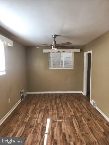 329 Burns St Se - Photo 3 of 20