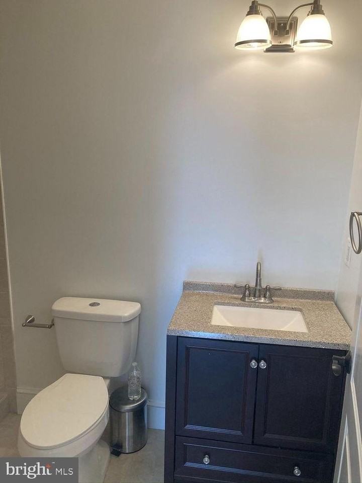 1426 Wisconsin Ave Nw #203 - Photo 6 of 6