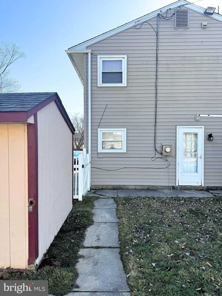 318 Ashbourne Rd - Photo 2 of 12