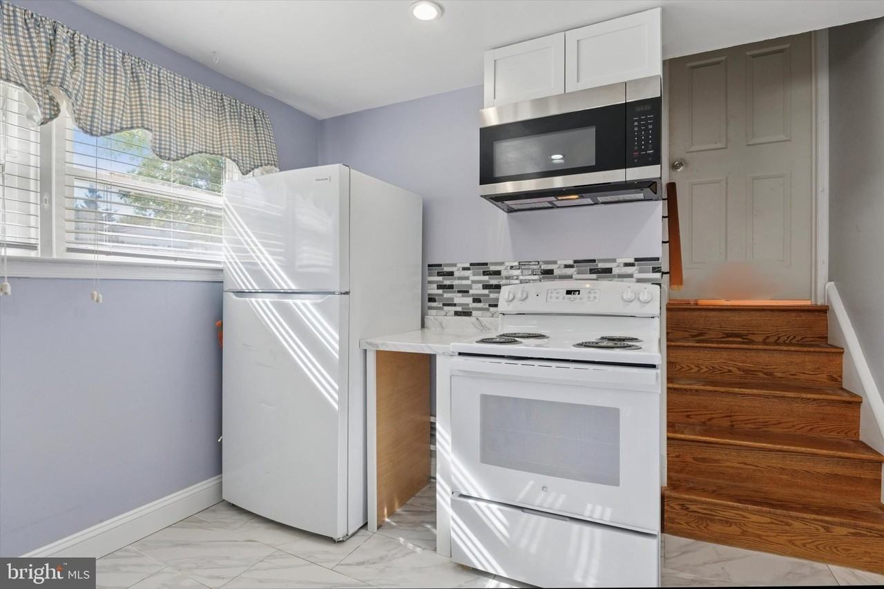 318 Ashbourne Rd - Photo 7 of 12