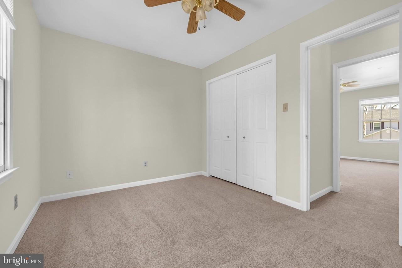 5602 Grouper Ct - Photo 4 of 50