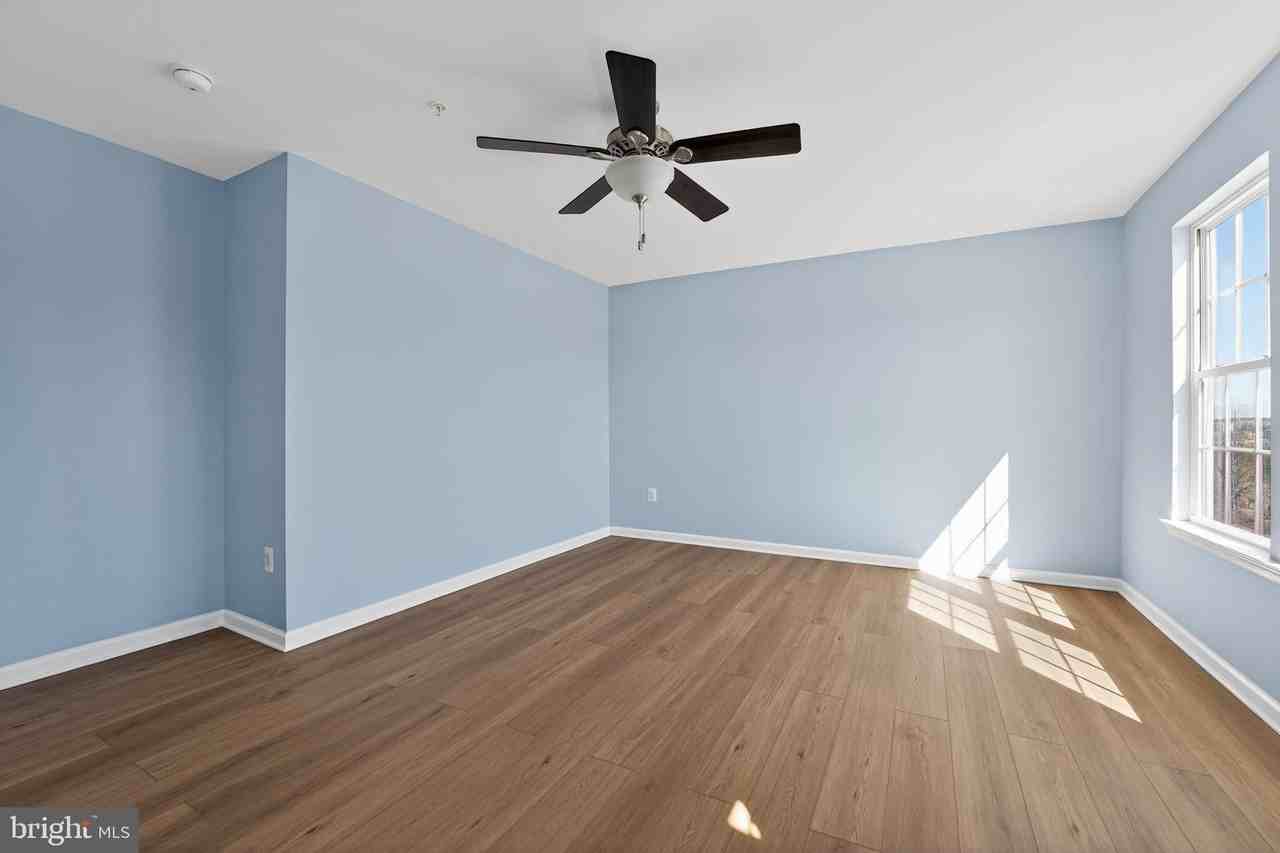 8419 Jacqueline Ct - Photo 4 of 30