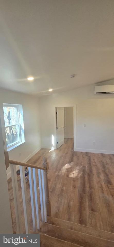 705 Hyde Rd - Photo 4 of 14