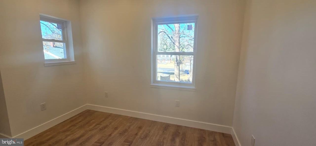 705 Hyde Rd - Photo 7 of 14