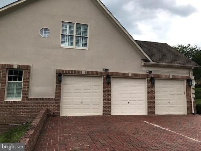 14400 Waynesford Dr - Photo 4 of 33