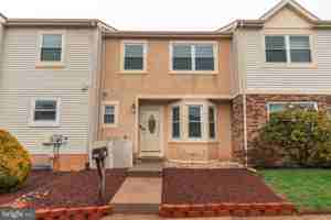 featured image of 308 Wayne Ct