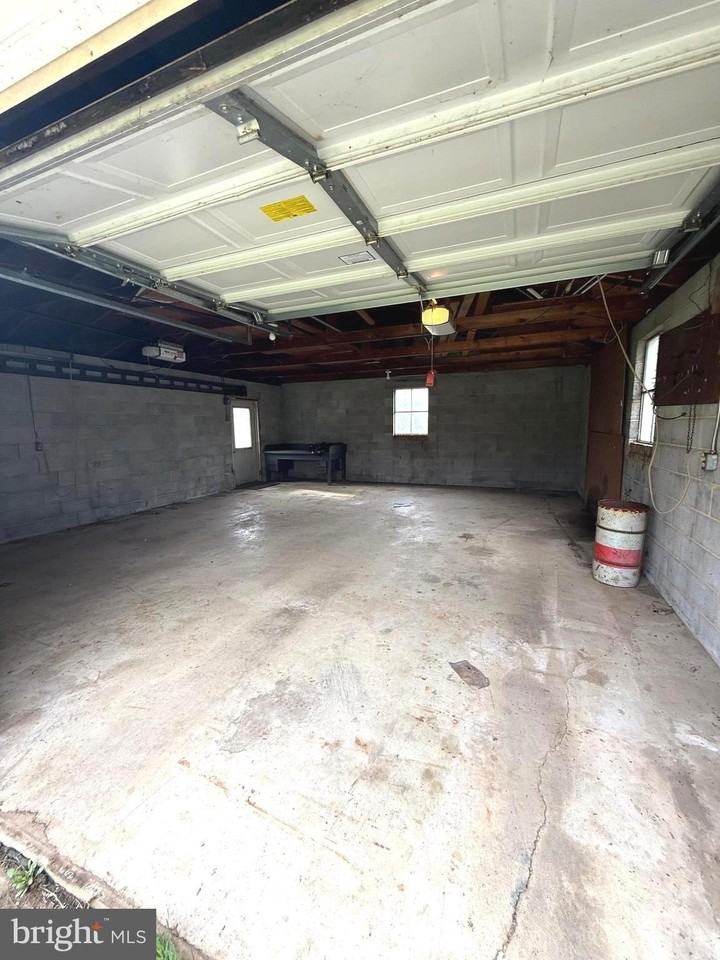 4324 Valley Rd - Photo 6 of 29