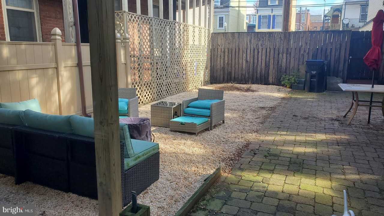 909 N 2nd St - Photo 2 of 38