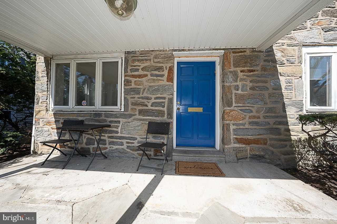 1457 Manoa Rd - Photo 3 of 50