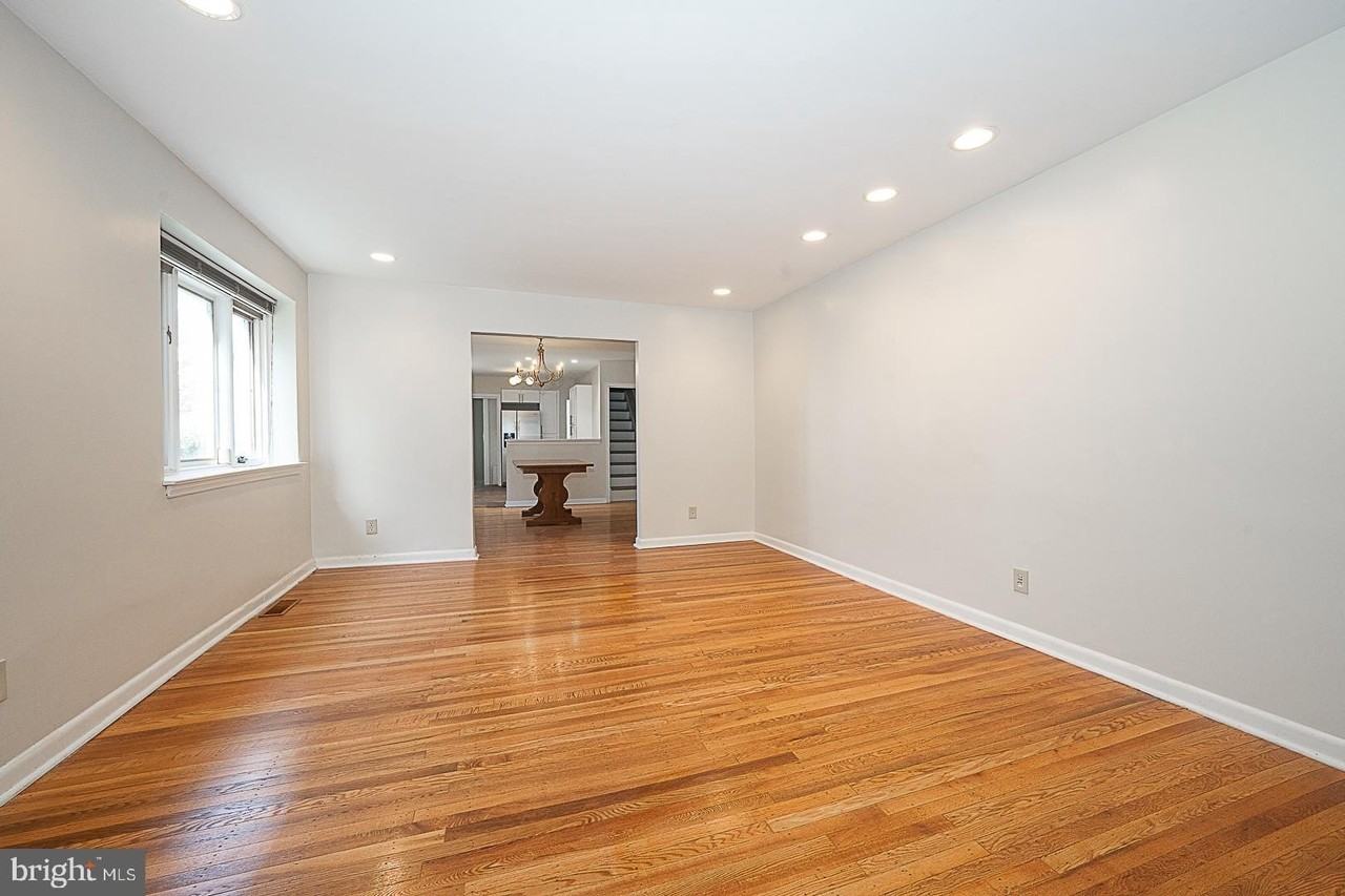 1457 Manoa Rd - Photo 6 of 50