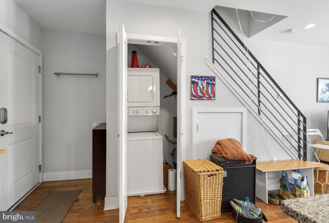 1780 Frankford Ave Apt C - Photo 4 of 21