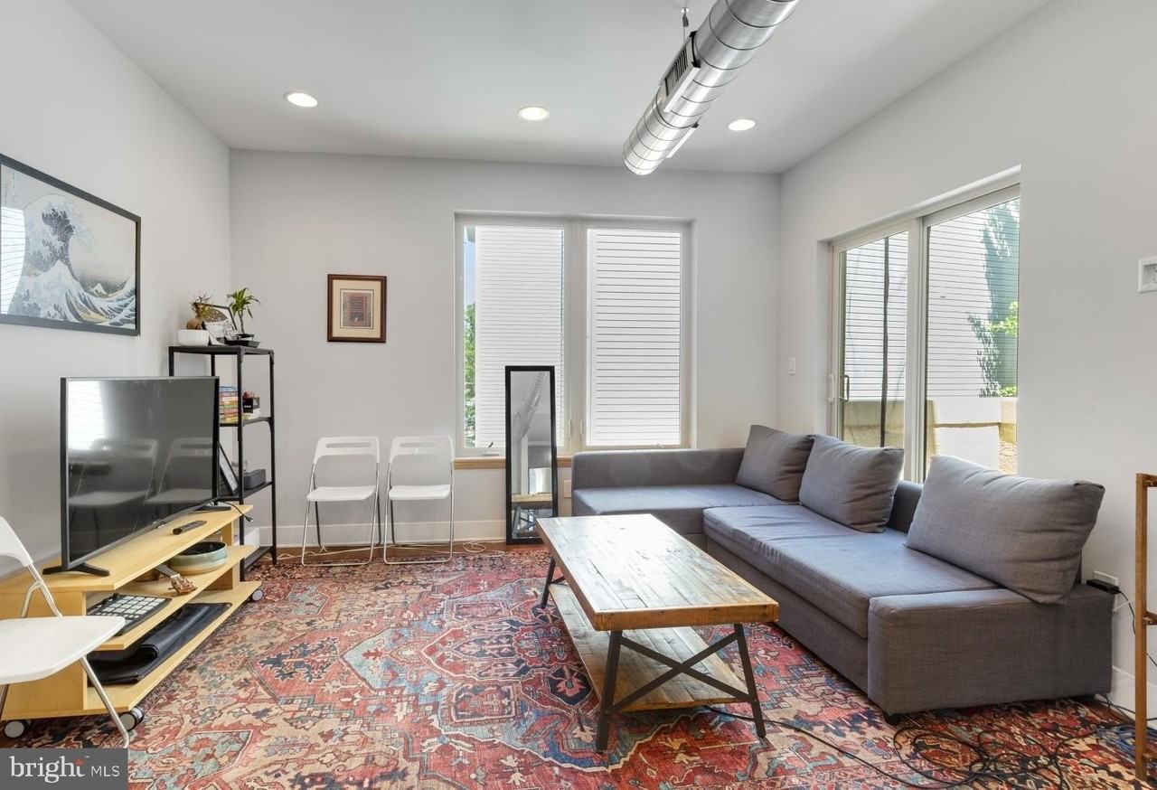 1780 Frankford Ave Apt C - Photo 5 of 21