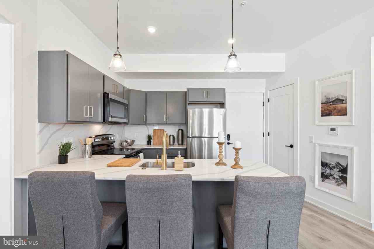 2046 E Lehigh Ave Unit 2c - Photo 5 of 26