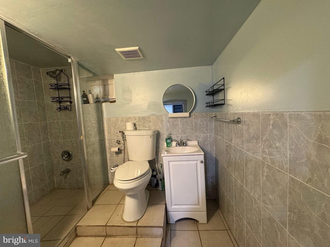 2726 S 8th St - Photo 5 of 12