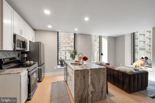 1601 Cherry St Apt 715 - Photo 1 of 1