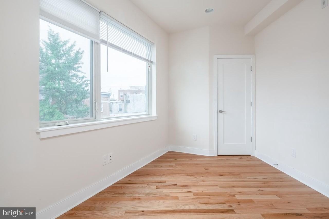 1242 Point Breeze Ave Apt 201 - Photo 7 of 8